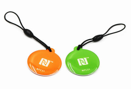 Tamaño personalizado Etiqueta de pegatina NFC epoxi 213 215 Chip Key Ring para teléfono