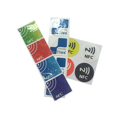 215 213 Impresión personalizada NFC Etiqueta de papel recubierto Etiquetas 1cm-10cm Distancia de lectura