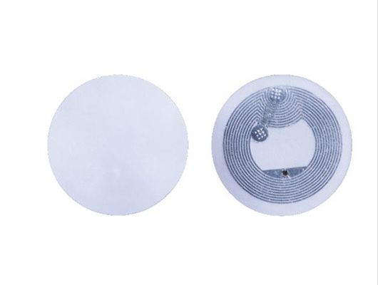 OEM 213 Chip Patrulla de plástico RFID NFC etiqueta adhesivos 13,56mhz a prueba de agua
